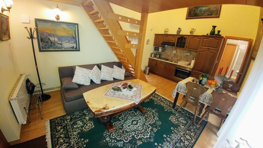 רוגאסקה סלאטינה Apartments Ina מראה חיצוני תמונה