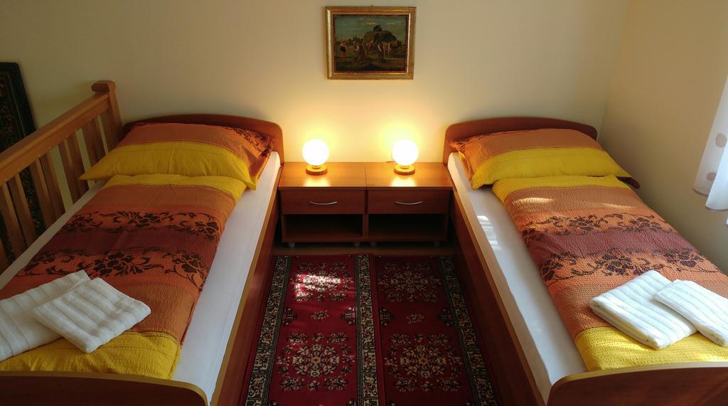 רוגאסקה סלאטינה Apartments Ina מראה חיצוני תמונה