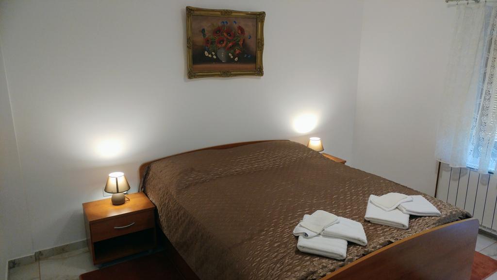 רוגאסקה סלאטינה Apartments Ina מראה חיצוני תמונה