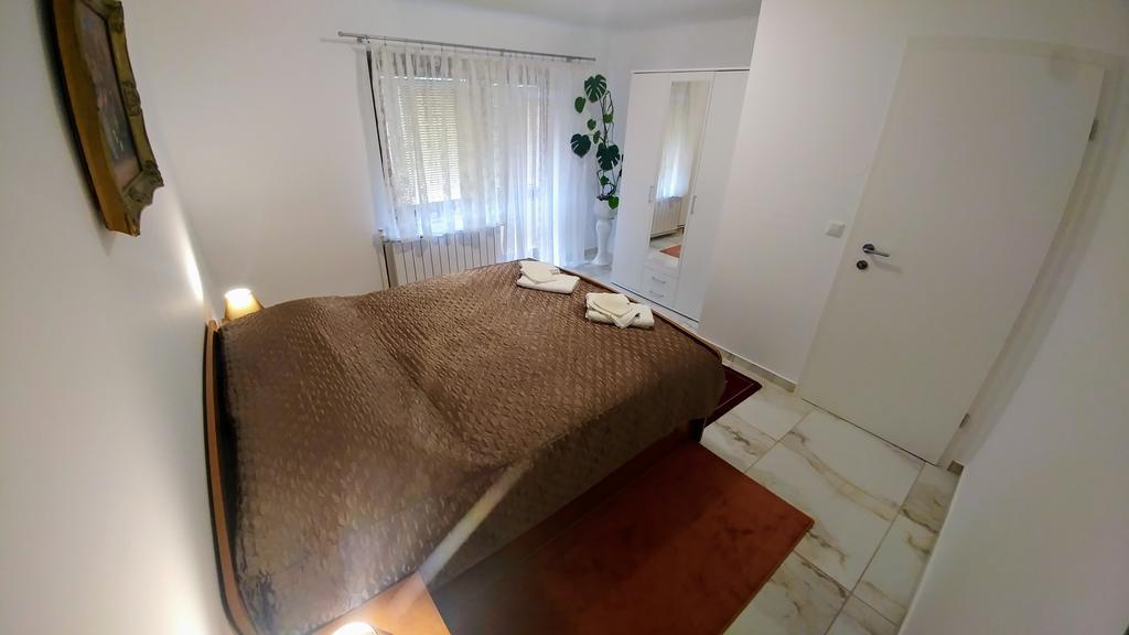 רוגאסקה סלאטינה Apartments Ina מראה חיצוני תמונה
