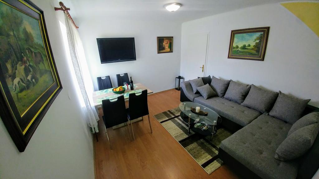 רוגאסקה סלאטינה Apartments Ina מראה חיצוני תמונה