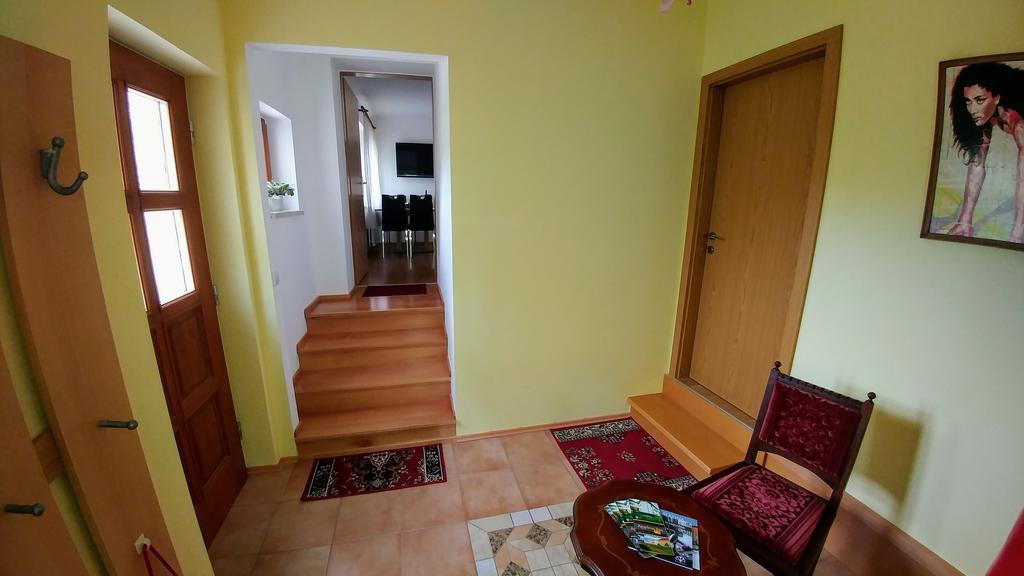 רוגאסקה סלאטינה Apartments Ina מראה חיצוני תמונה