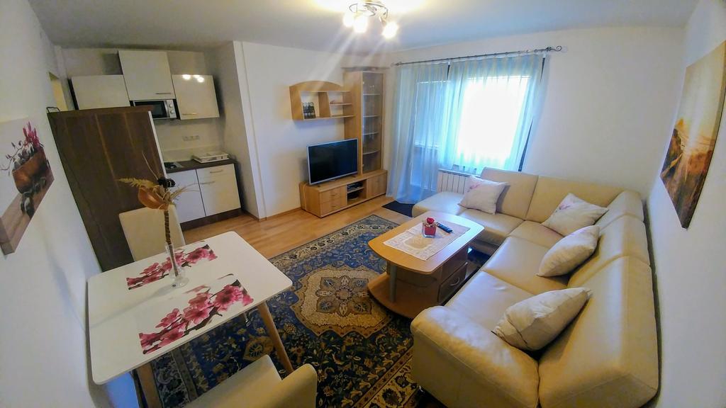 רוגאסקה סלאטינה Apartments Ina מראה חיצוני תמונה